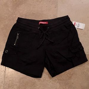 Union Bay black cargo shorts
